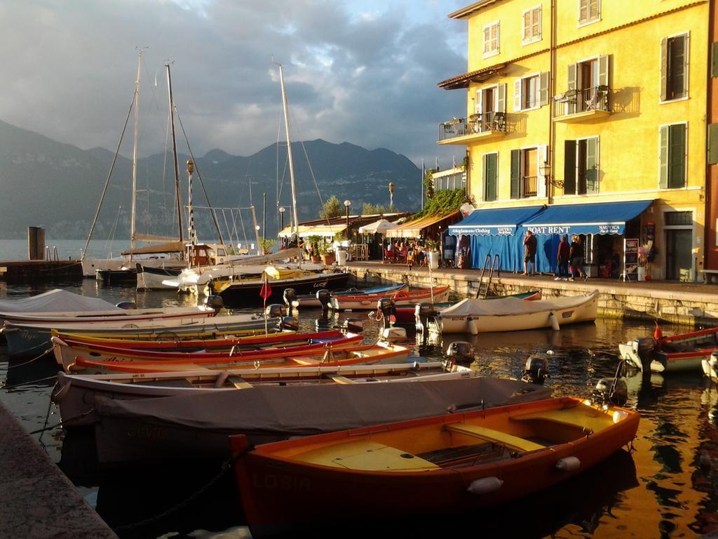 Hotel Danieli La Castellana Lago Di Garda Brenzone sul Garda Kültér fotó