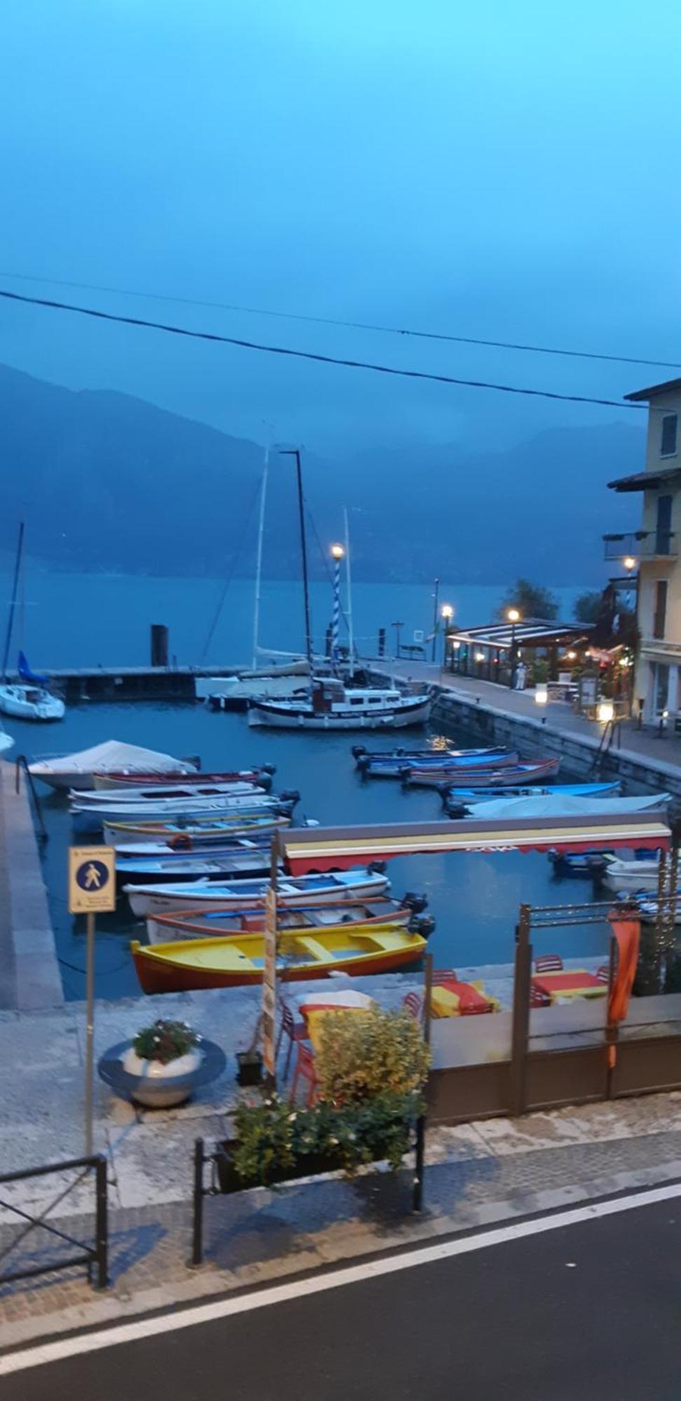 Hotel Danieli La Castellana Lago Di Garda Brenzone sul Garda Kültér fotó