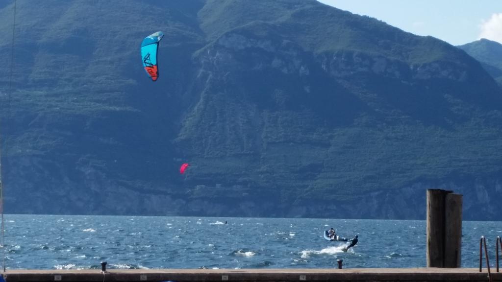 Hotel Danieli La Castellana Lago Di Garda Brenzone sul Garda Kültér fotó